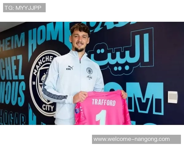 天空消息特拉福德冬窗留队曼城积极寻求赖因德斯替补人选