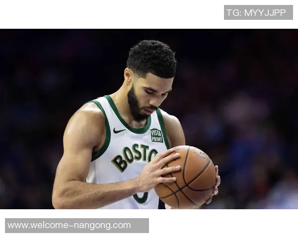 斯玛特谈塔图姆近况表示他精神状态良好并祝愿早日康复