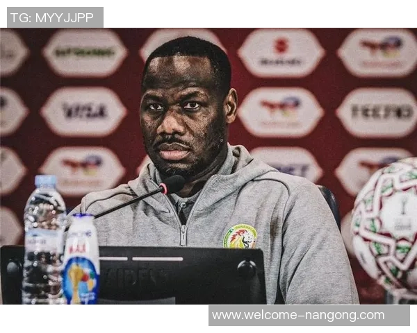 塞内加尔主帅强调全体民众希望马内继续为国家队效力